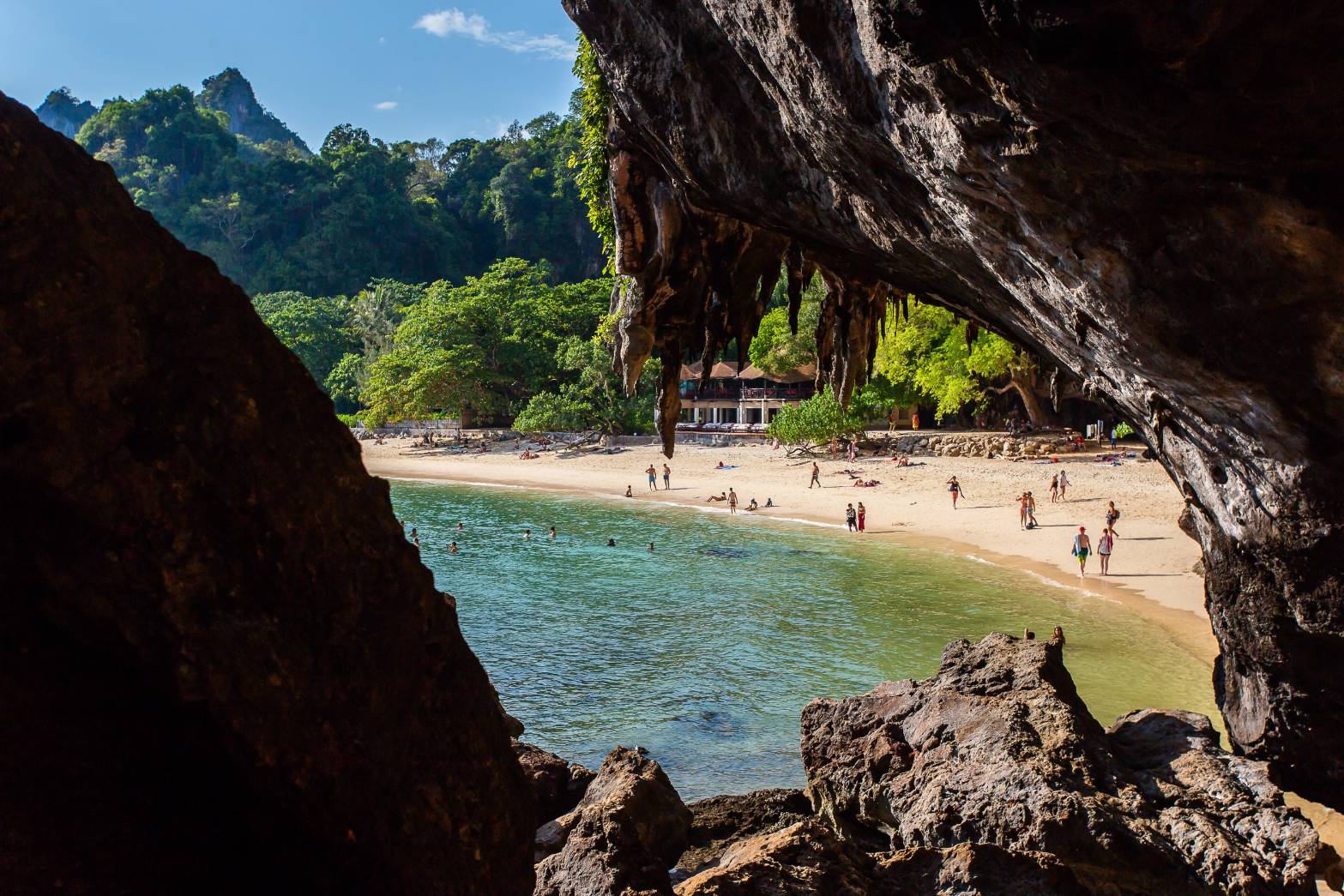 ทัวร์เกาะ 4 เกาะ ทะเลแหวก โดยเรือสปีดโบ๊ท